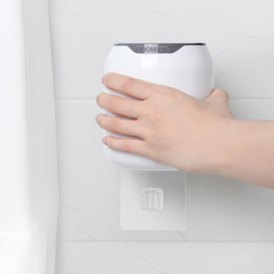 La escobilla y el tenedor sostenibles del retrete del silicón del cuarto de baño fijaron multiusos